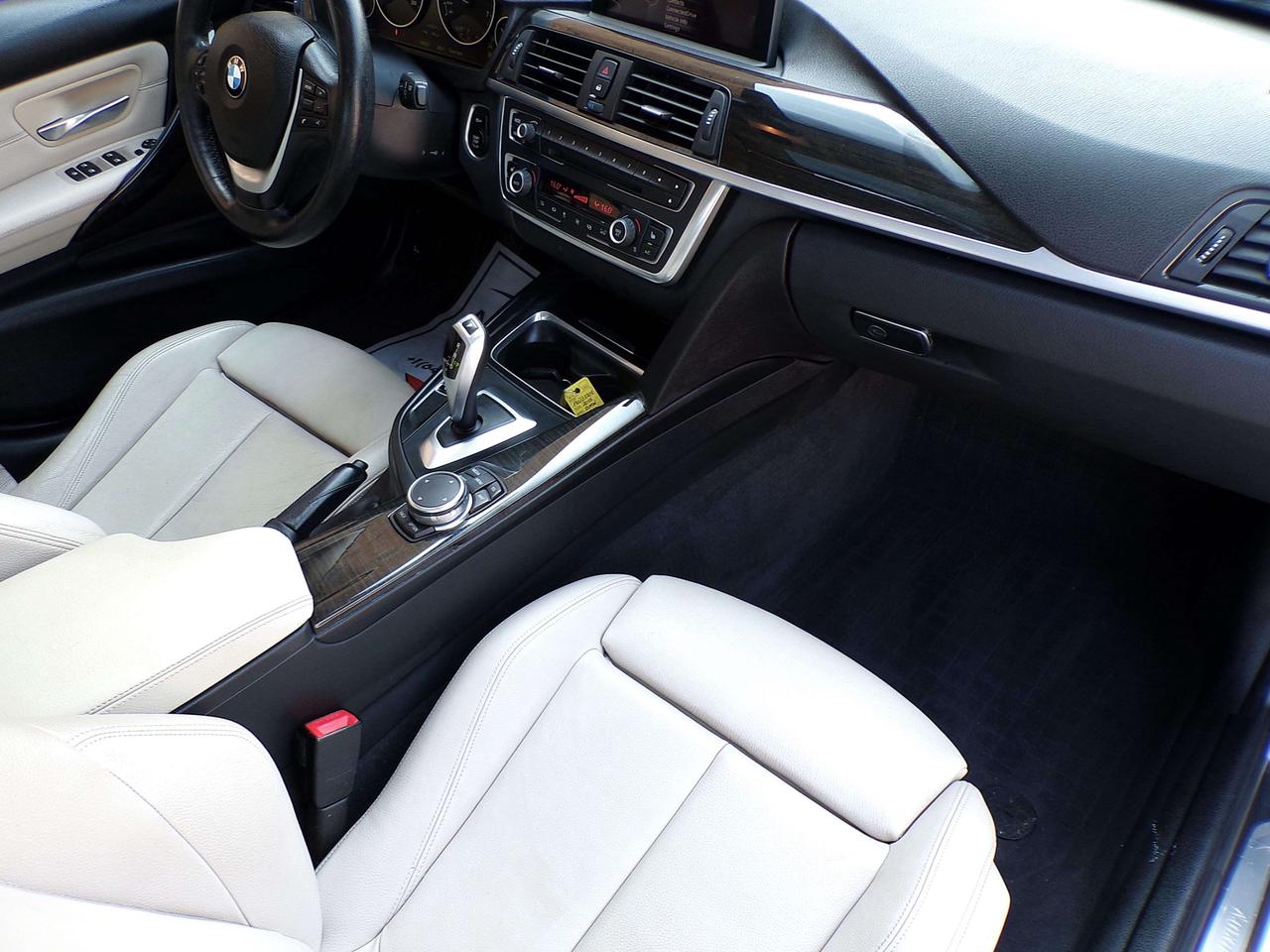 2015 BMW 3 Series 320i X-DRIVE SPORT NAVI CAMERA H. SEATS & STEERING B.T. Photo
