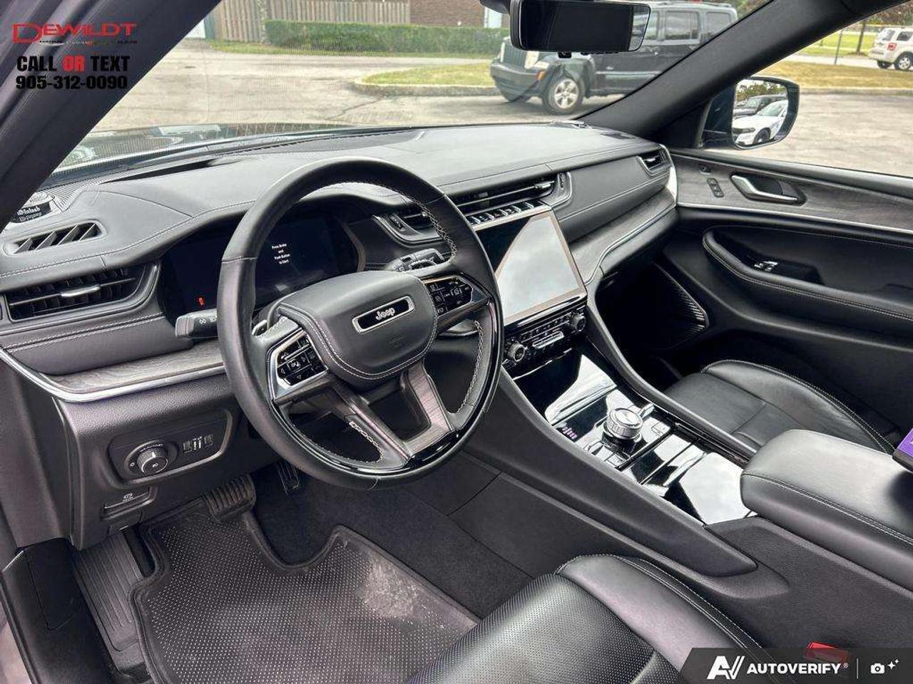 2024 Jeep Grand Cherokee OVERLAND   LUX TECH GRP   ADV PROTECH GRP Photo