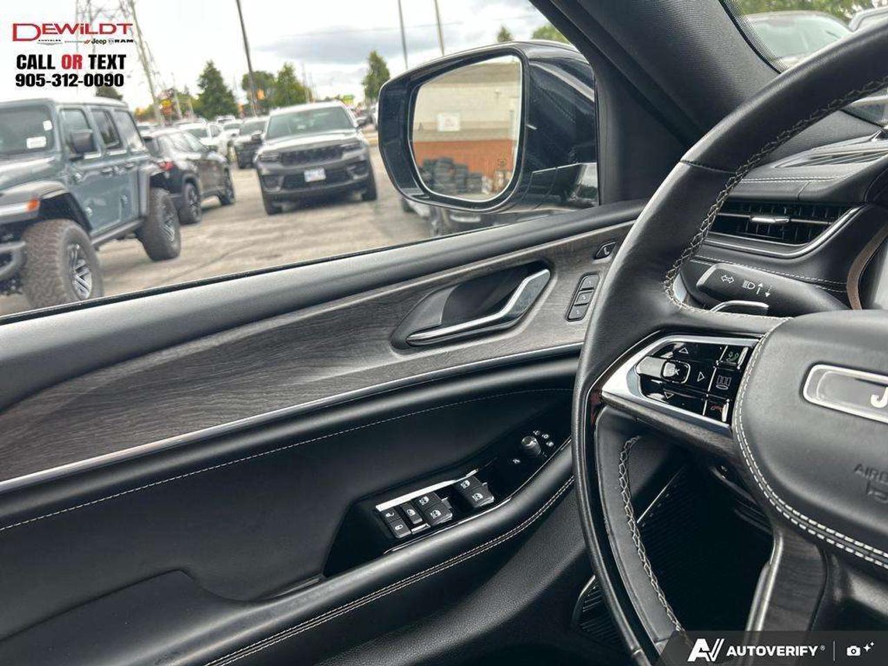 2024 Jeep Grand Cherokee OVERLAND   LUX TECH GRP   ADV PROTECH GRP Photo