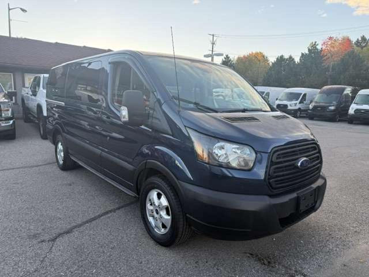 2019 Ford Transit Passenger Wagon 10 passenger, 77,000 Kms Photo