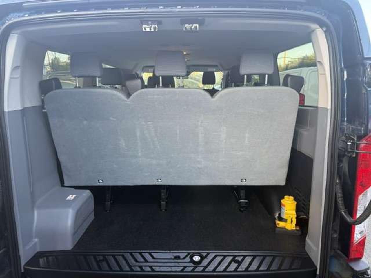2019 Ford Transit Passenger Wagon 10 passenger, 77,000 Kms Photo