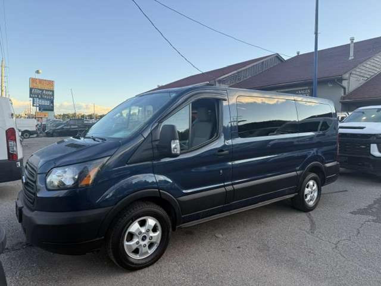 2019 Ford Transit Passenger Wagon 10 passenger, 77,000 Kms Photo