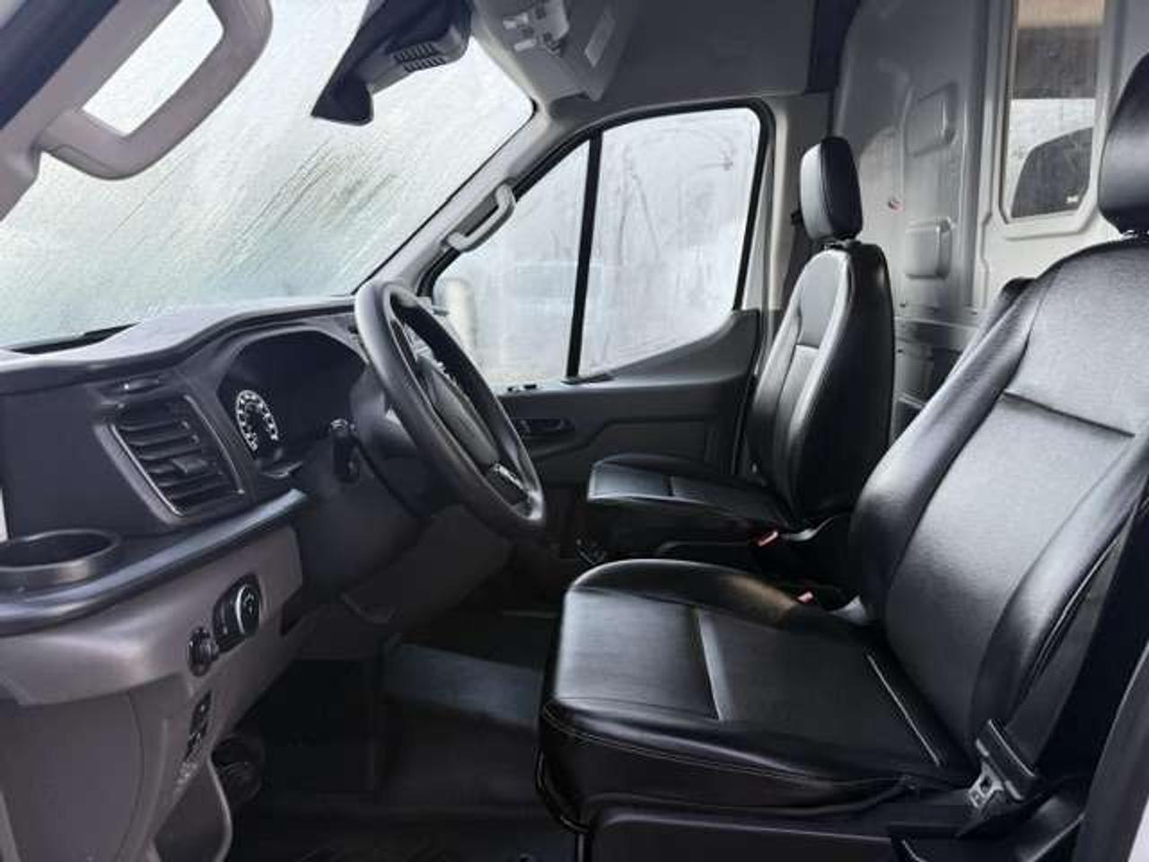 2025 Ford Transit ALL WHEEL DRIVE Photo4