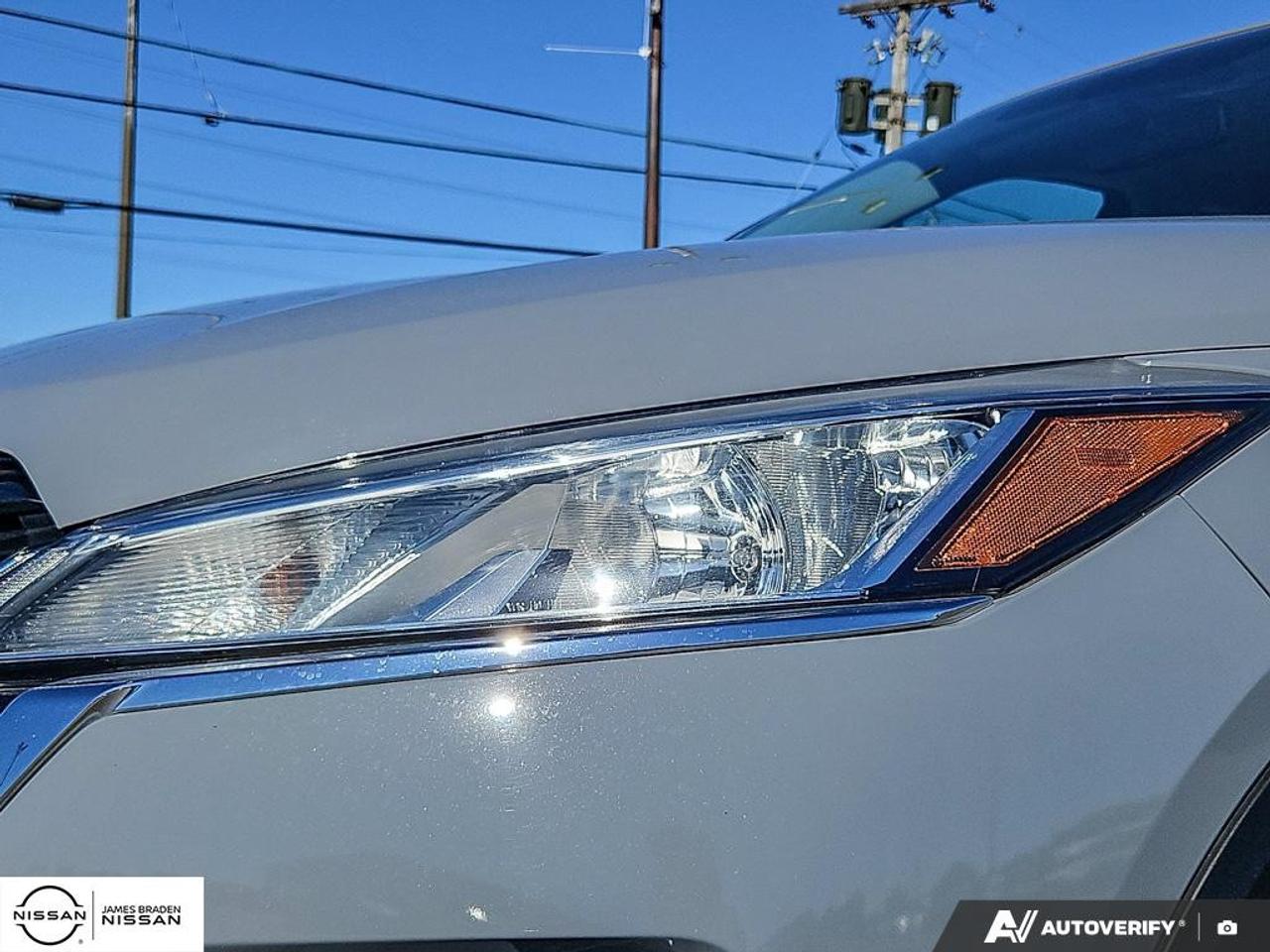 2024 Nissan Kicks SV FWD Photo