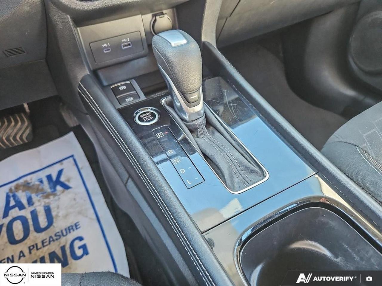 2024 Nissan Kicks SV FWD Photo