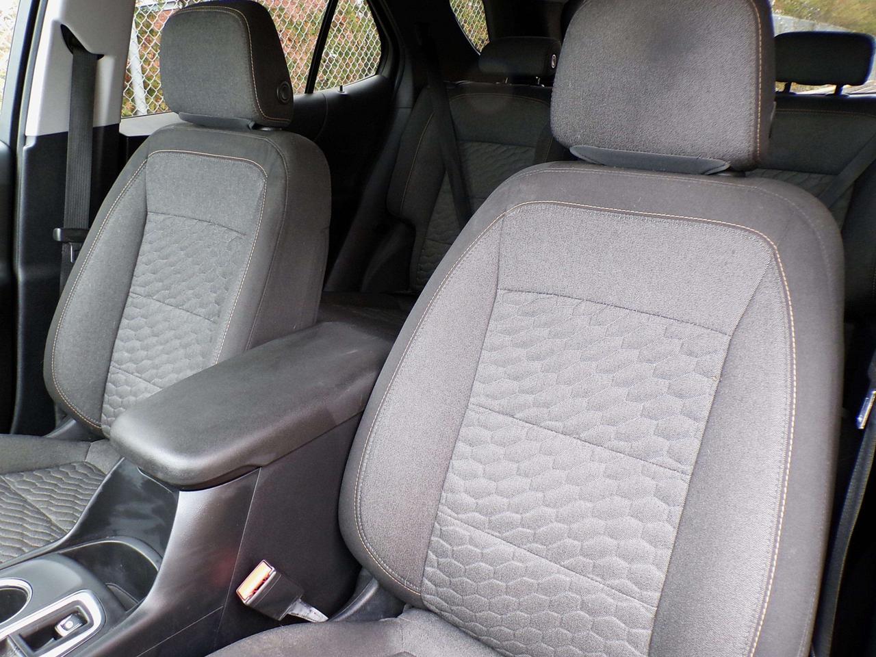 2019 Chevrolet Equinox LT w/3LT AWD DIESEL APPLE CARPLAY CAMERA HEATED SEATS B.T. Photo