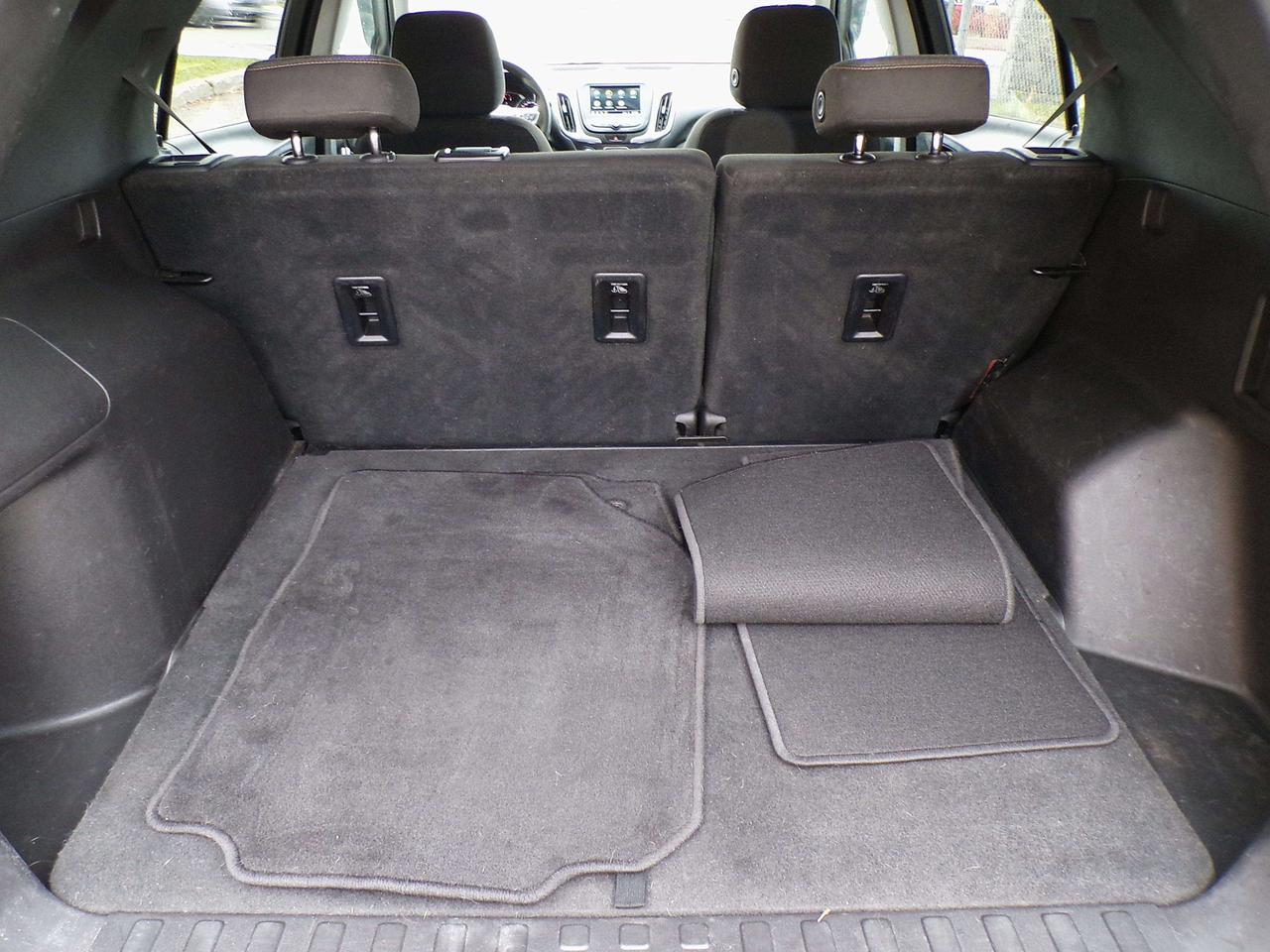 2019 Chevrolet Equinox LT w/3LT AWD DIESEL APPLE CARPLAY CAMERA HEATED SEATS B.T. Photo