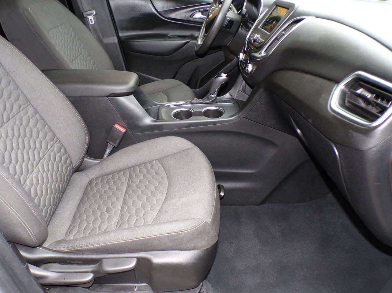 2019 Chevrolet Equinox LT w/3LT AWD DIESEL APPLE CARPLAY CAMERA HEATED SEATS B.T. Photo