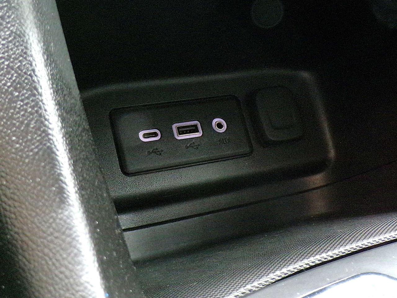 2019 Chevrolet Equinox LT w/3LT AWD DIESEL APPLE CARPLAY CAMERA HEATED SEATS B.T. Photo