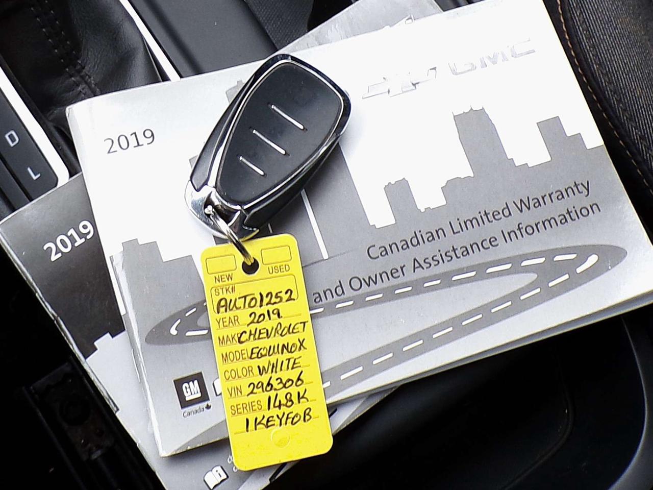 2019 Chevrolet Equinox LT w/3LT AWD DIESEL APPLE CARPLAY CAMERA HEATED SEATS B.T. Photo
