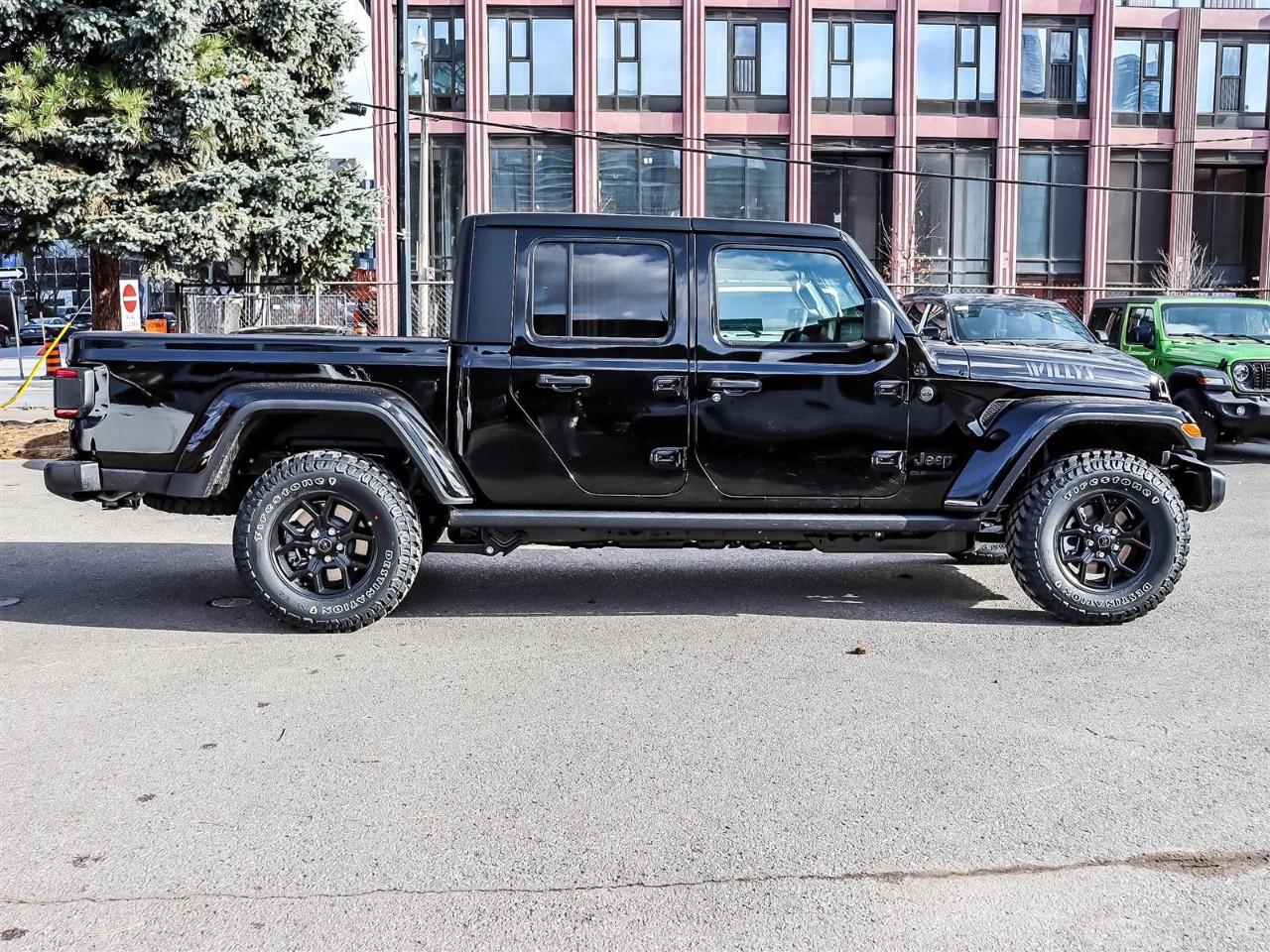 2026 Jeep Gladiator Willys 4x4 Photo