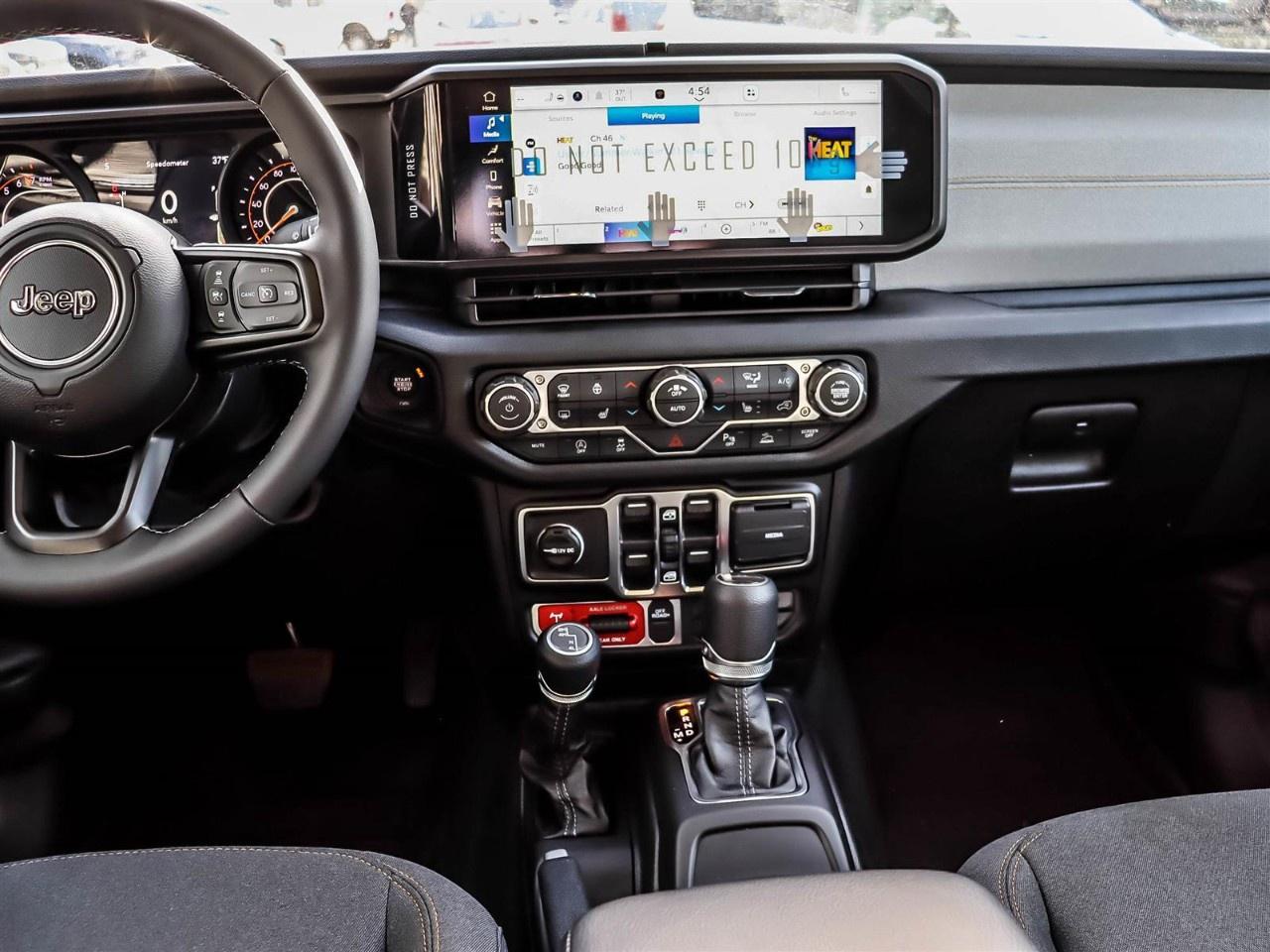 2026 Jeep Gladiator Willys 4x4 Photo