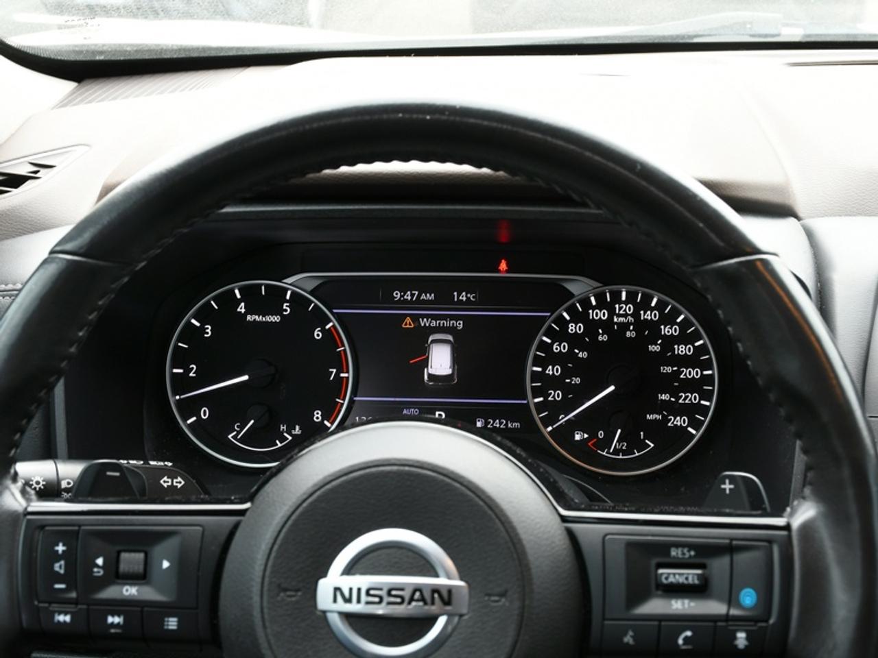 2021 Nissan Rogue SV w/ Premium Package   Leather   Roof   360 Cam   Alloys Photo