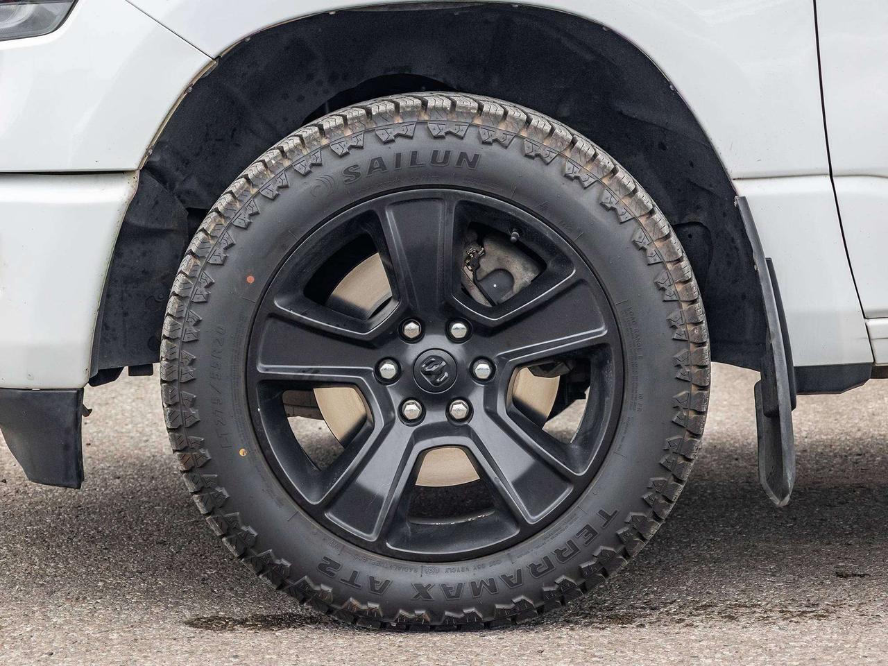 2022 RAM 1500 SPORT  LEATHER  NAVI  HEADS UP DISPLAY Photo