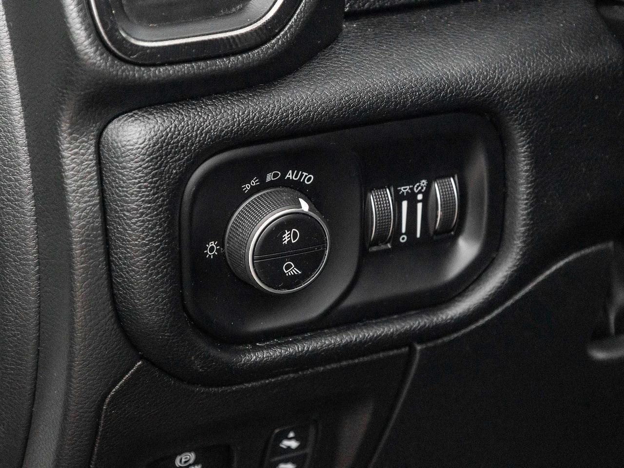 2022 RAM 1500 SPORT  LEATHER  NAVI  HEADS UP DISPLAY Photo