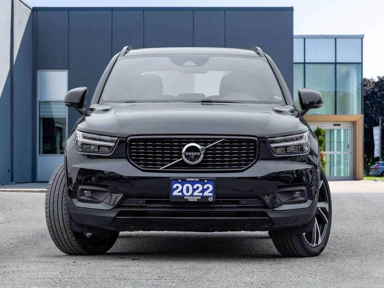 2022 Volvo XC40 R-DESIGN^New Brakes^Harman Kardon^CPO fr 2.99%* Photo