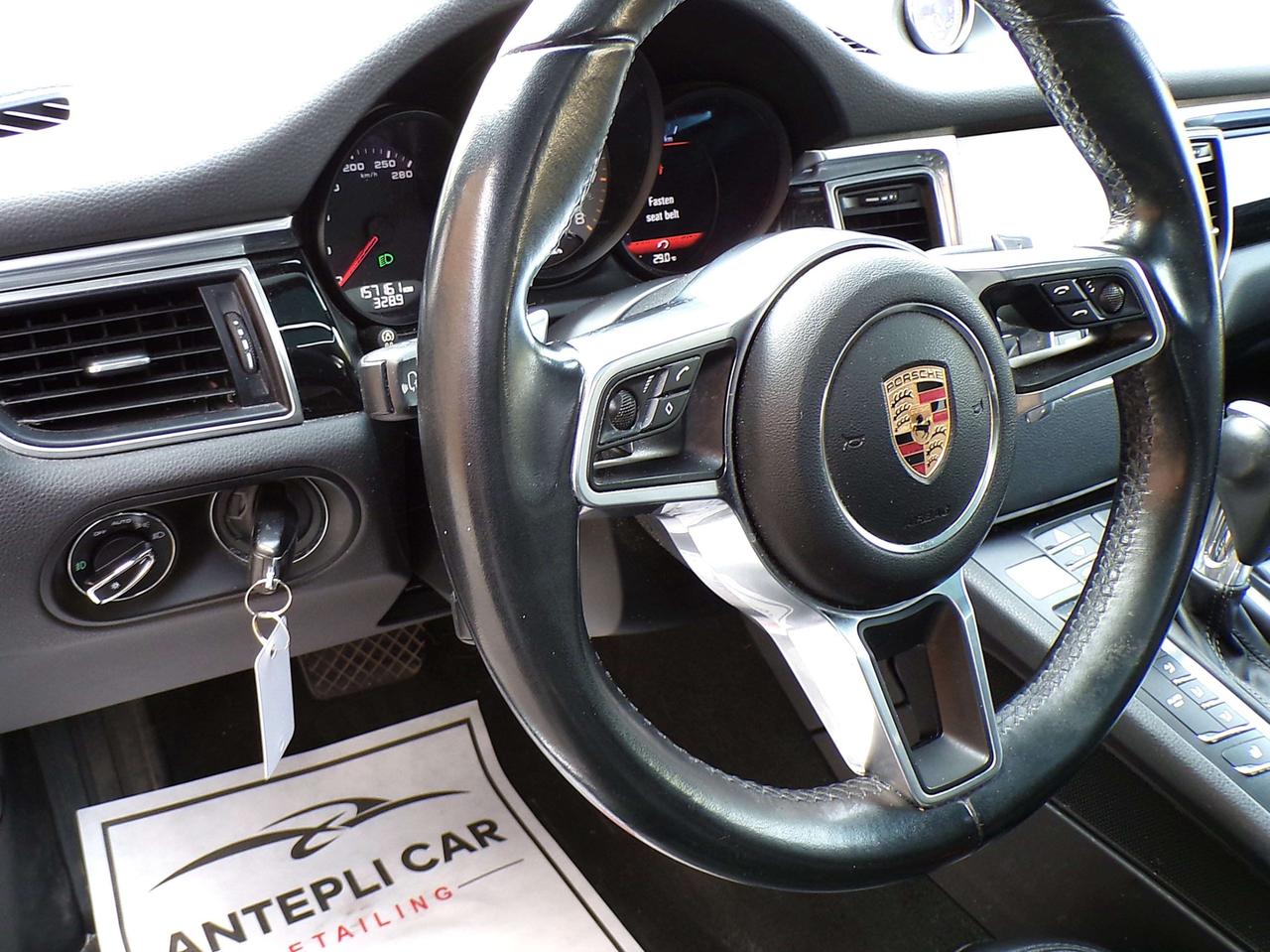 2017 Porsche Macan S. AWD BSM LDW NAVI CAMERA PANO ROOF F/R SENSORS Photo