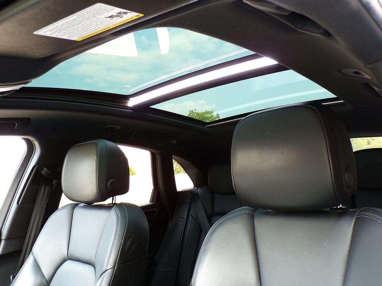 2017 Porsche Macan S. AWD BSM LDW NAVI CAMERA PANO ROOF F/R SENSORS Photo