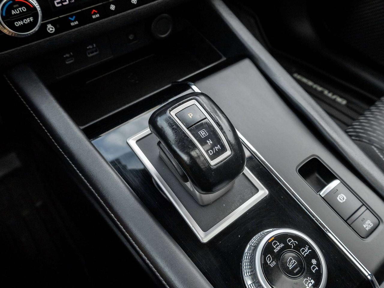 2022 Mitsubishi Outlander SE S-AWC CPO FINANCE RATES FOR AS LOW AS 0.90% Photo