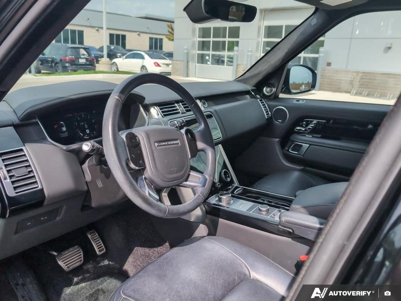 2021 Land Rover Range Rover P525 Autobiography 4dr 4x4 Photo