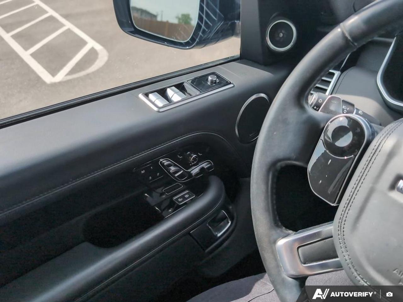 2021 Land Rover Range Rover P525 Autobiography 4dr 4x4 Photo