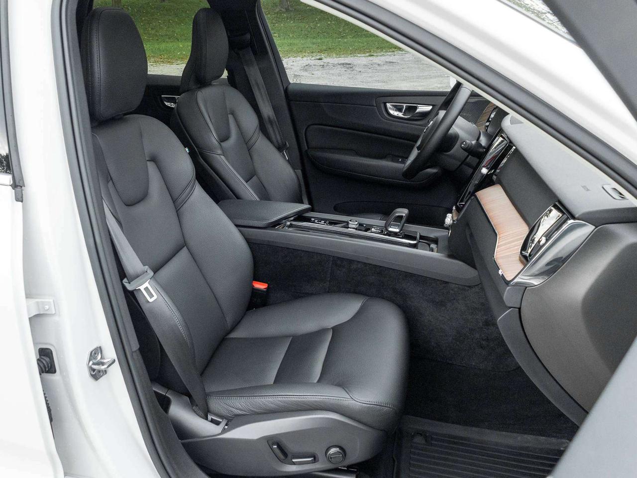 2022 Volvo XC60 InscriptionExpression^See Mileage^CPO^fr 3.49%* Photo