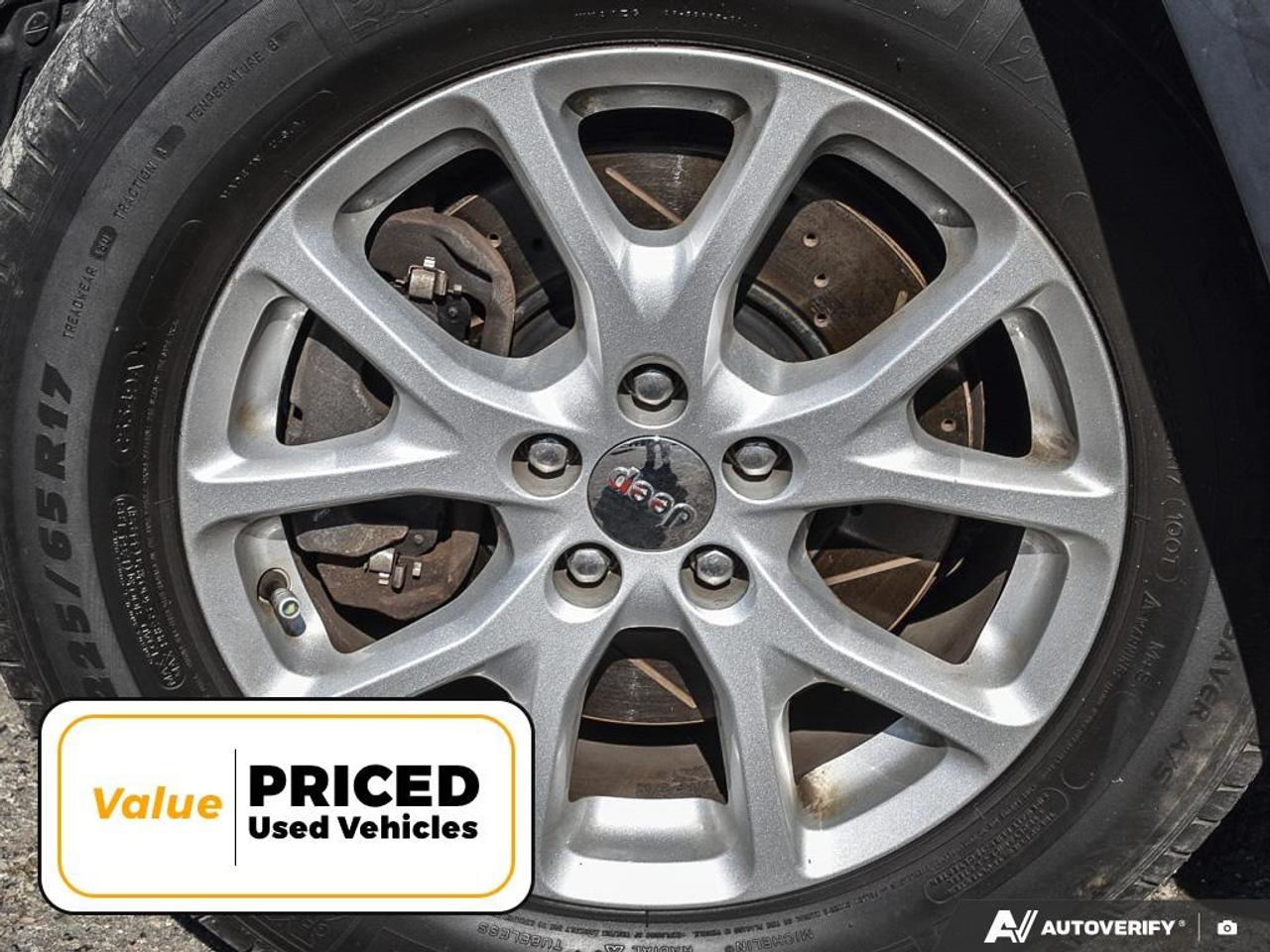 2014 Jeep Cherokee North 4dr 4x4 Photo