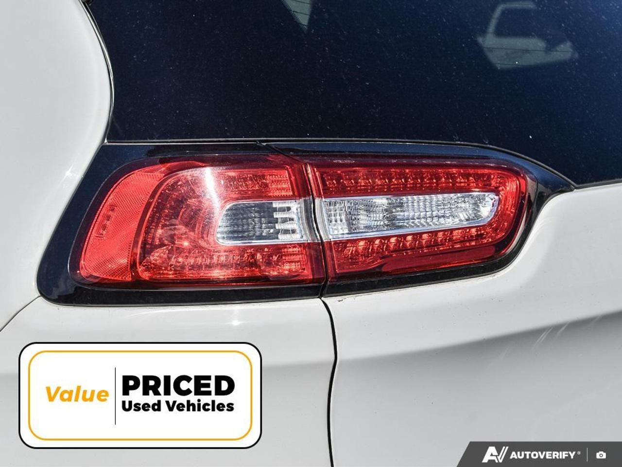 2014 Jeep Cherokee North 4dr 4x4 Photo