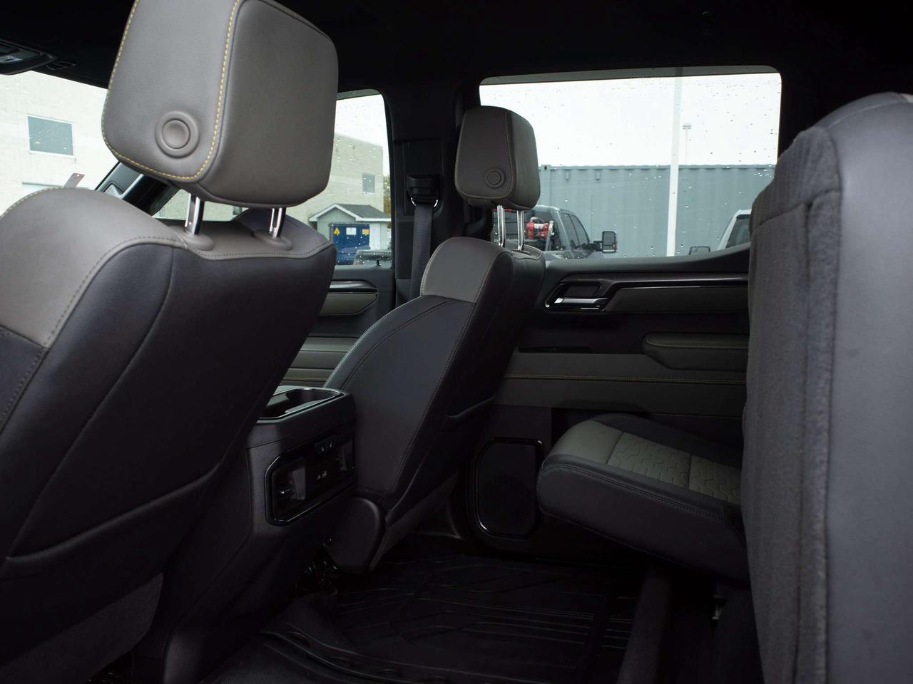 2025 Chevrolet Silverado 1500 ZR2 - Remote Engine Start   Turbocharged Engine Photo