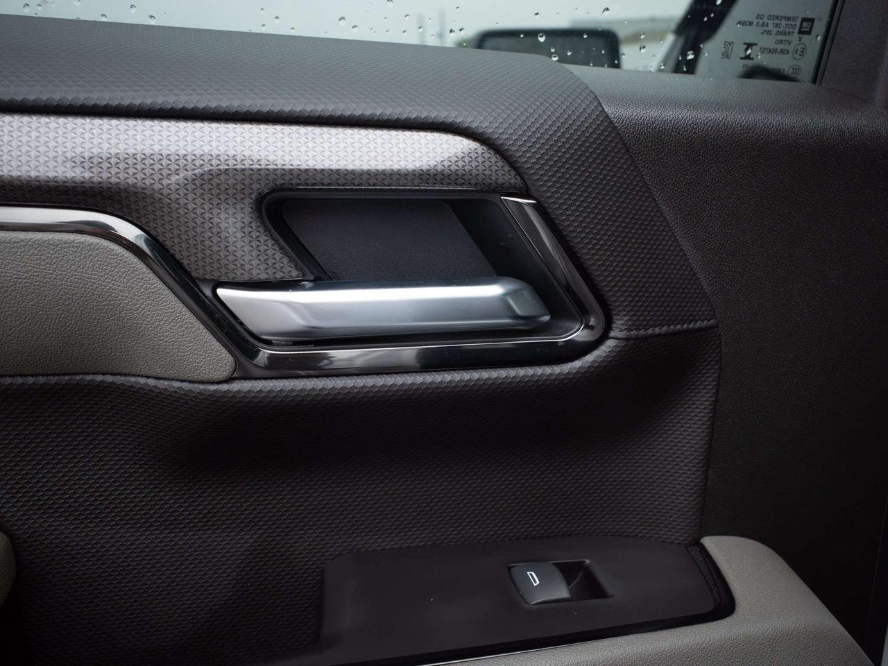 2025 Chevrolet Silverado 1500 ZR2 - Remote Engine Start   Turbocharged Engine Photo