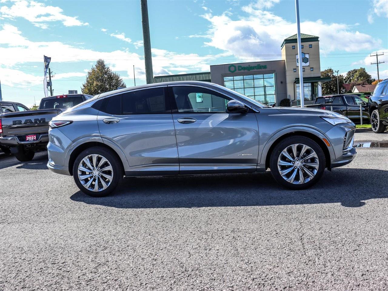 2026 Buick Envista FWD 4dr Avenir Photo4