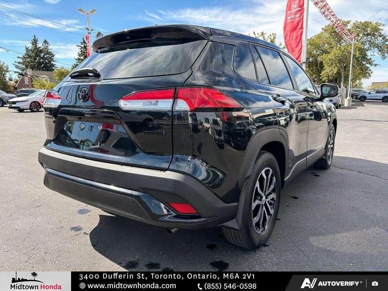 2024 Toyota Corolla Cross HYBRID TECH I NO ACCIDENTS I ALL WHEEL DRIVE Photo