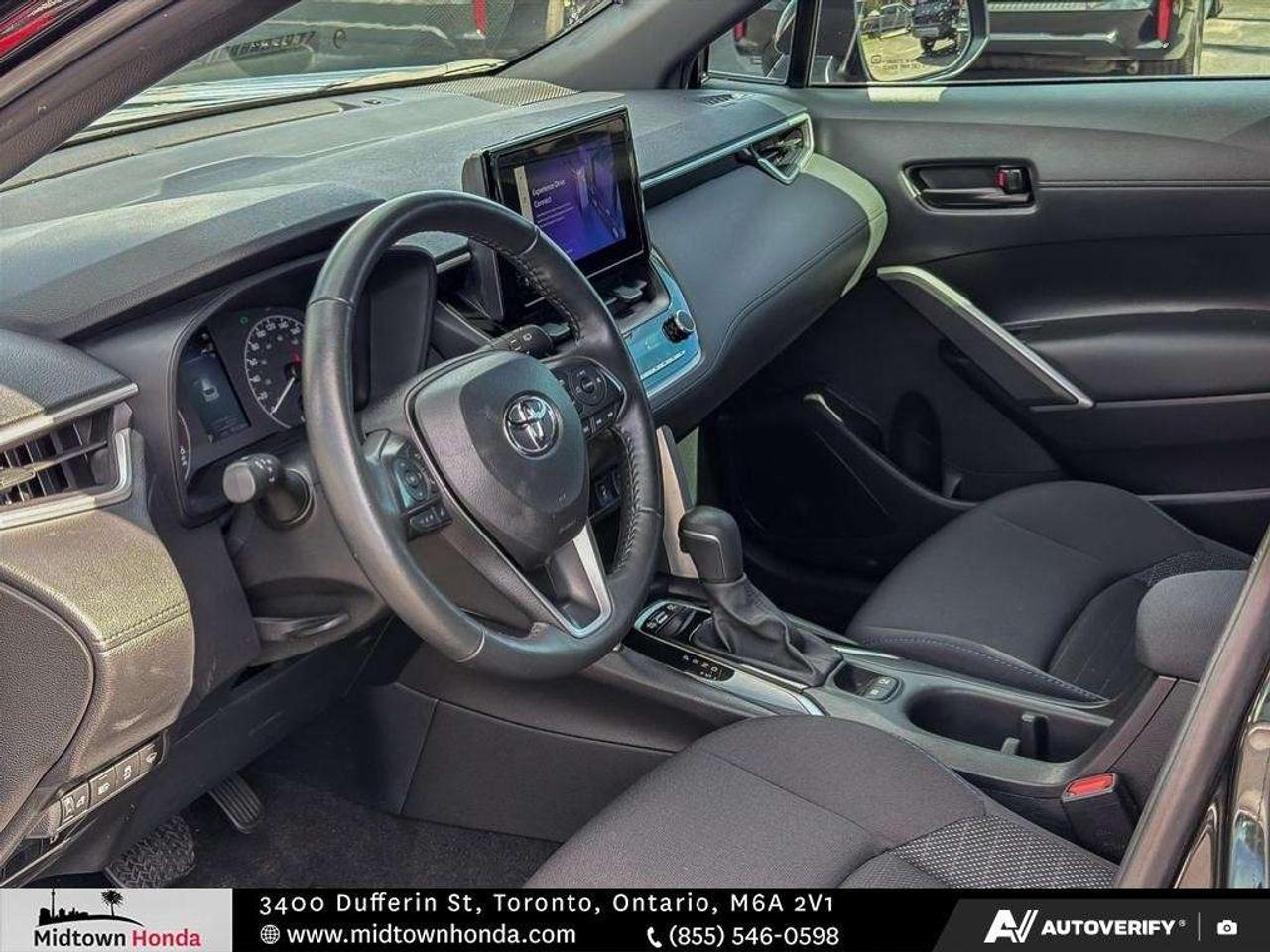 2024 Toyota Corolla Cross HYBRID TECH I NO ACCIDENTS I ALL WHEEL DRIVE Photo