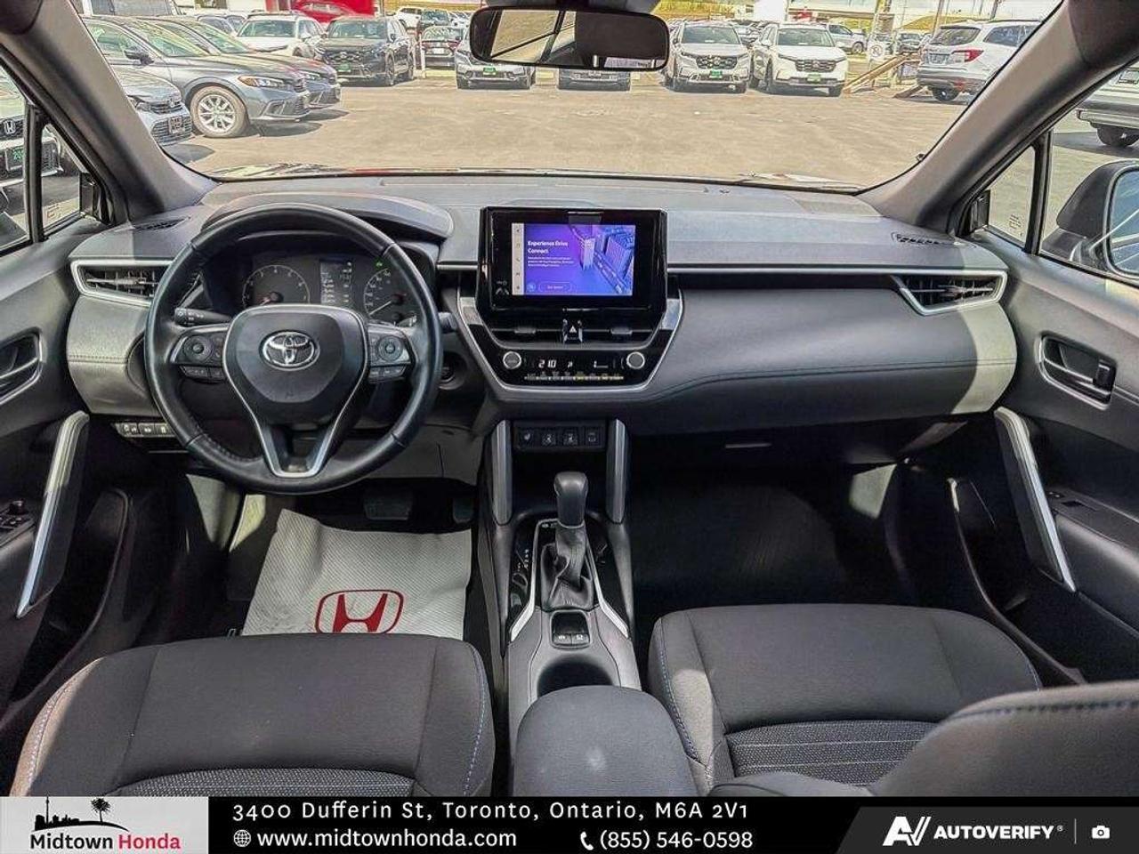 2024 Toyota Corolla Cross HYBRID TECH I NO ACCIDENTS I ALL WHEEL DRIVE Photo