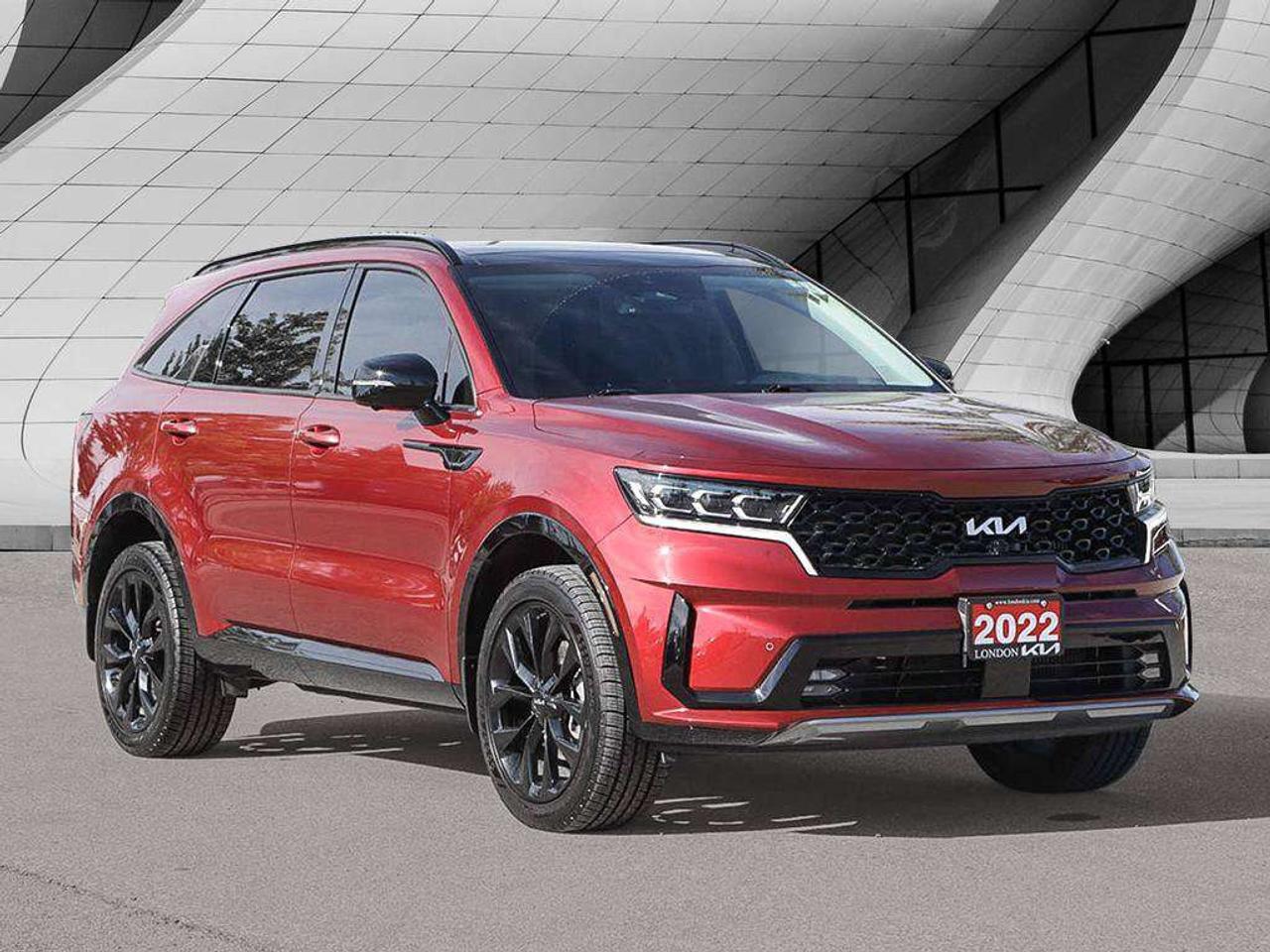 2022 Kia Sorento SX   AWD   Apple CarPlay   Heated & Cooled Seats   Sunroof Photo