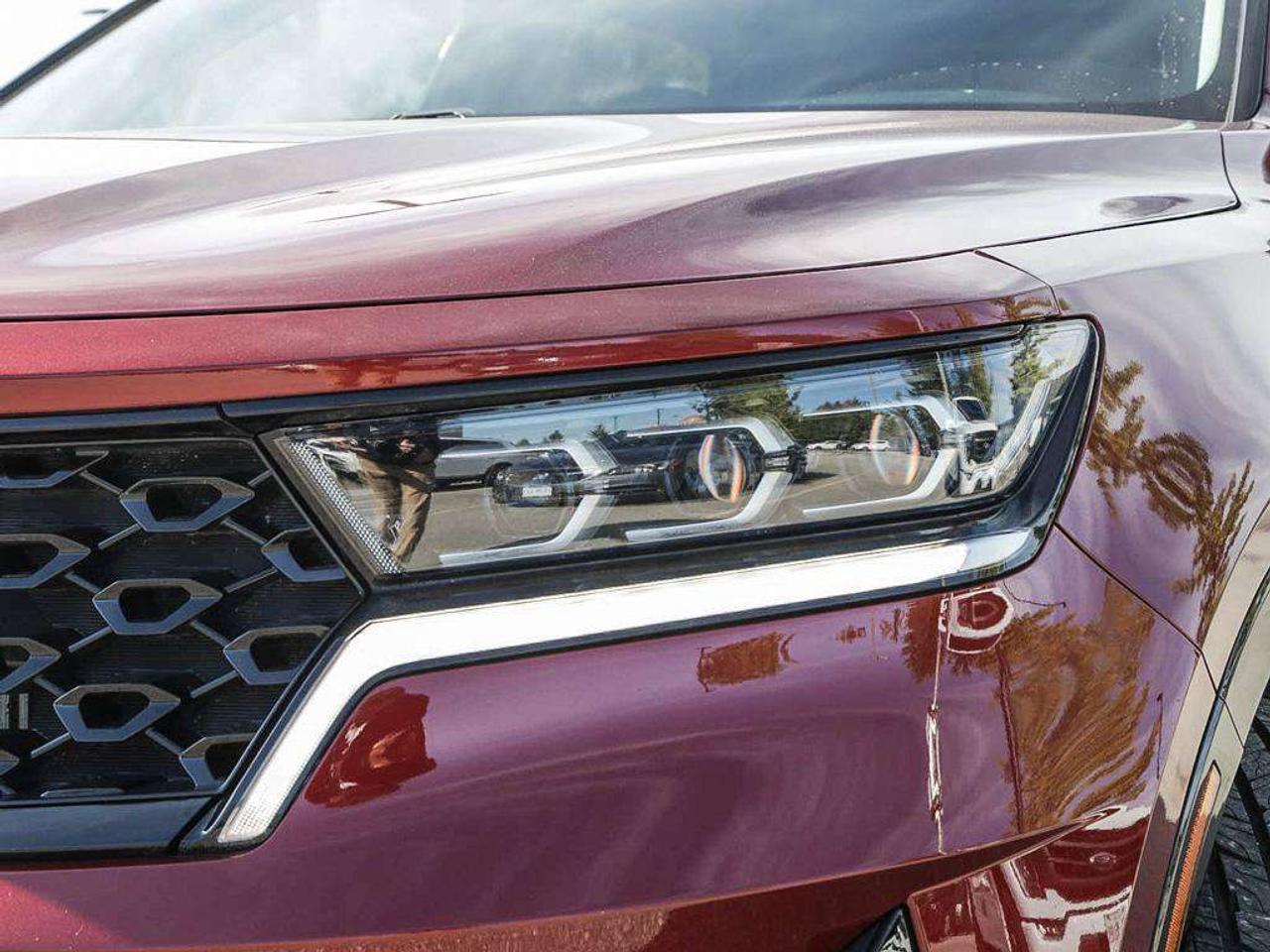 2022 Kia Sorento SX   AWD   Apple CarPlay   Heated & Cooled Seats   Sunroof Photo