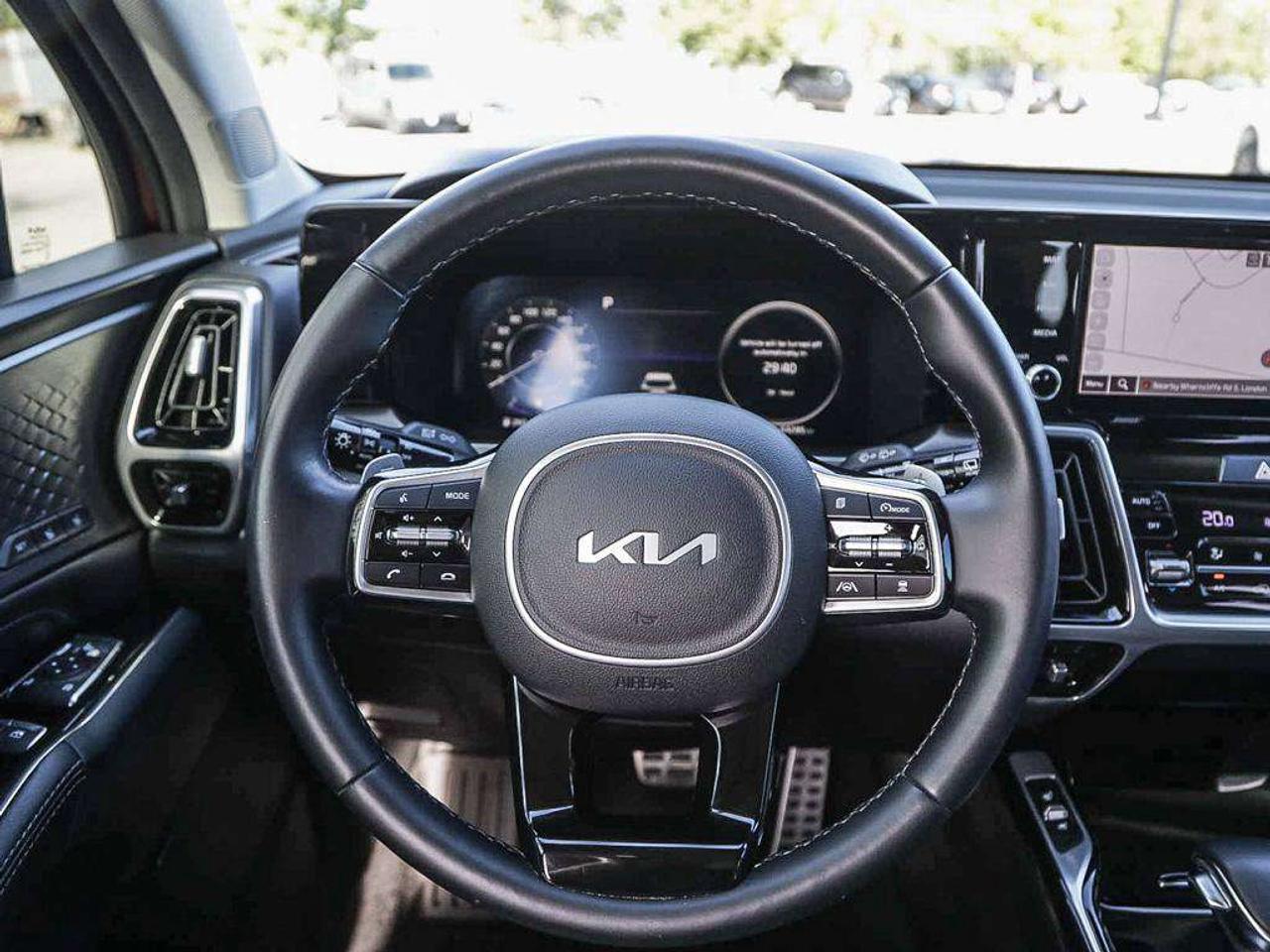 2022 Kia Sorento SX   AWD   Apple CarPlay   Heated & Cooled Seats   Sunroof Photo