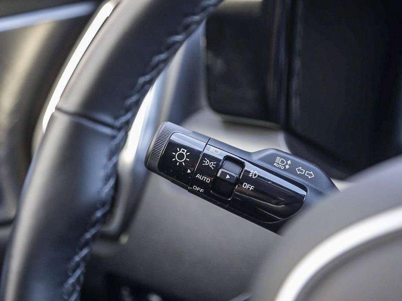 2022 Kia Sorento SX   AWD   Apple CarPlay   Heated & Cooled Seats   Sunroof Photo