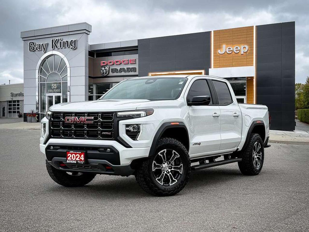 2024 GMC Canyon AT4   AT4 PREMIUM   VENTILATED LEATHER   BOSE AUDIO   PROGRADE TRAILERING   HARD TONNEAU COVER Photo0