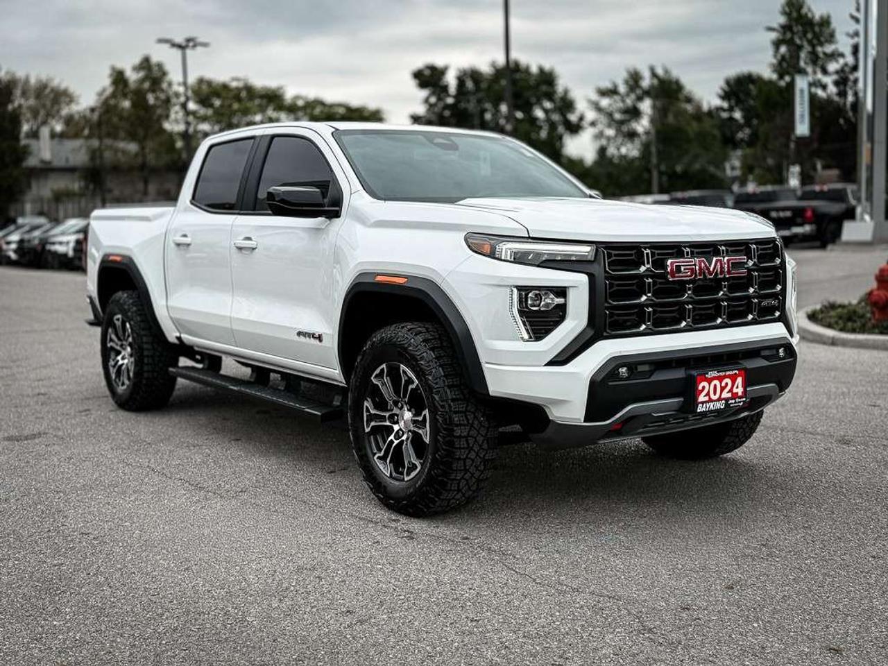 2024 GMC Canyon AT4   AT4 PREMIUM   VENTILATED LEATHER   BOSE AUDIO   PROGRADE TRAILERING   HARD TONNEAU COVER Photo2