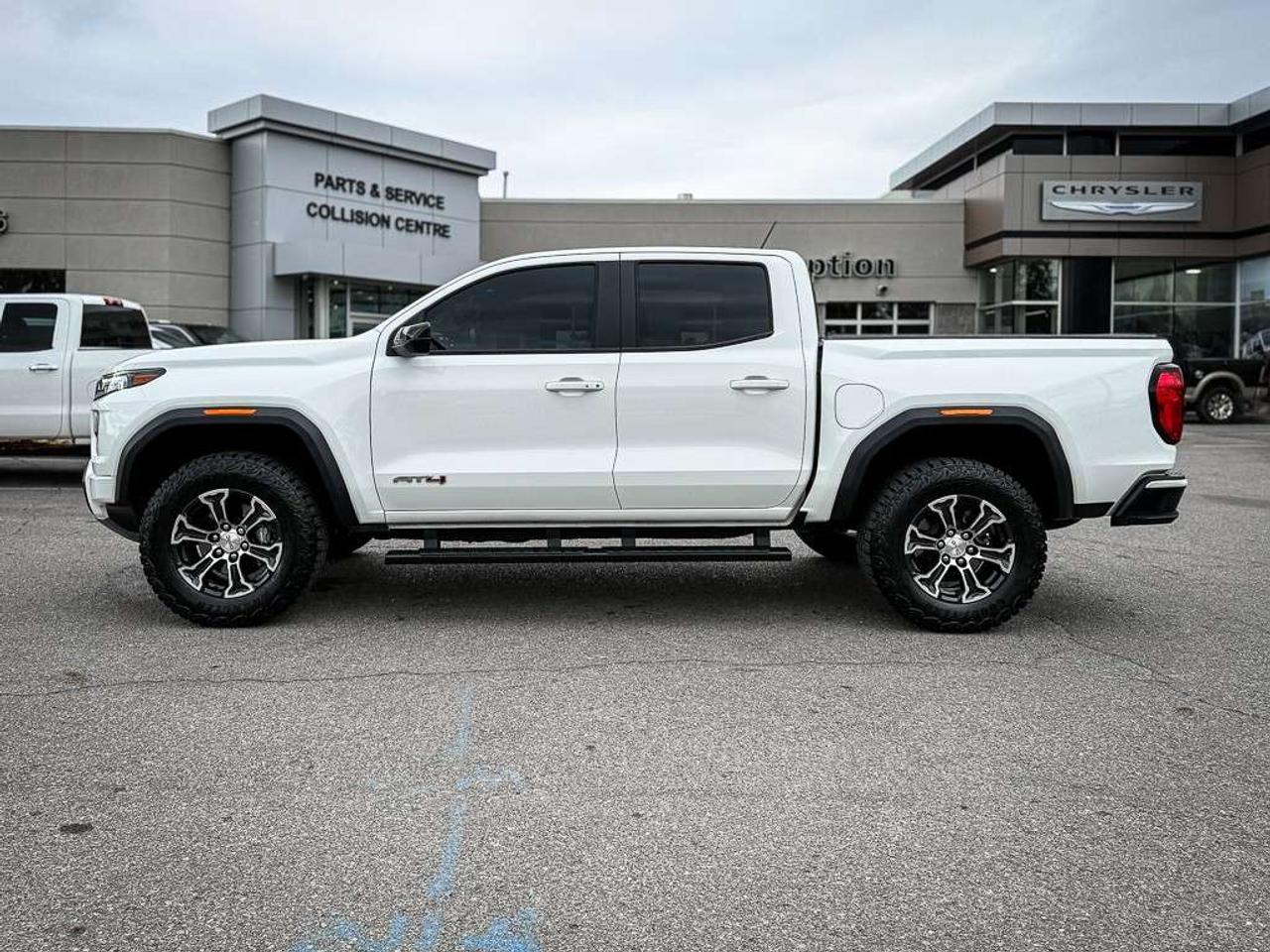 2024 GMC Canyon AT4   AT4 PREMIUM   VENTILATED LEATHER   BOSE AUDIO   PROGRADE TRAILERING   HARD TONNEAU COVER Photo