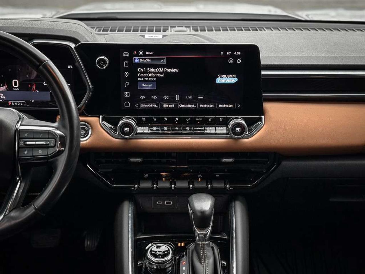 2024 GMC Canyon AT4   AT4 PREMIUM   VENTILATED LEATHER   BOSE AUDIO   PROGRADE TRAILERING   HARD TONNEAU COVER Photo