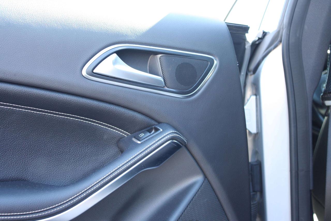 2016 Mercedes-Benz CLA Others Photo