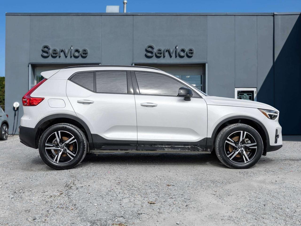 2023 Volvo XC40 PLUS^Trade In^Harman Kardon^Polestar^Rate fr2.99%* Photo