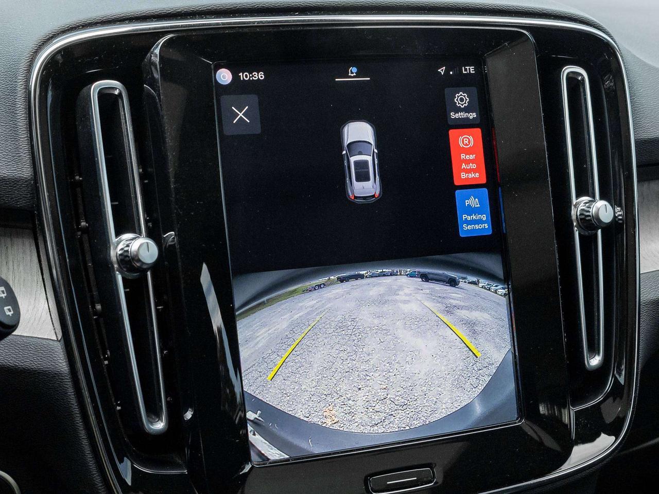 2023 Volvo XC40 PLUS^Trade In^Harman Kardon^Polestar^Rate fr2.99%* Photo