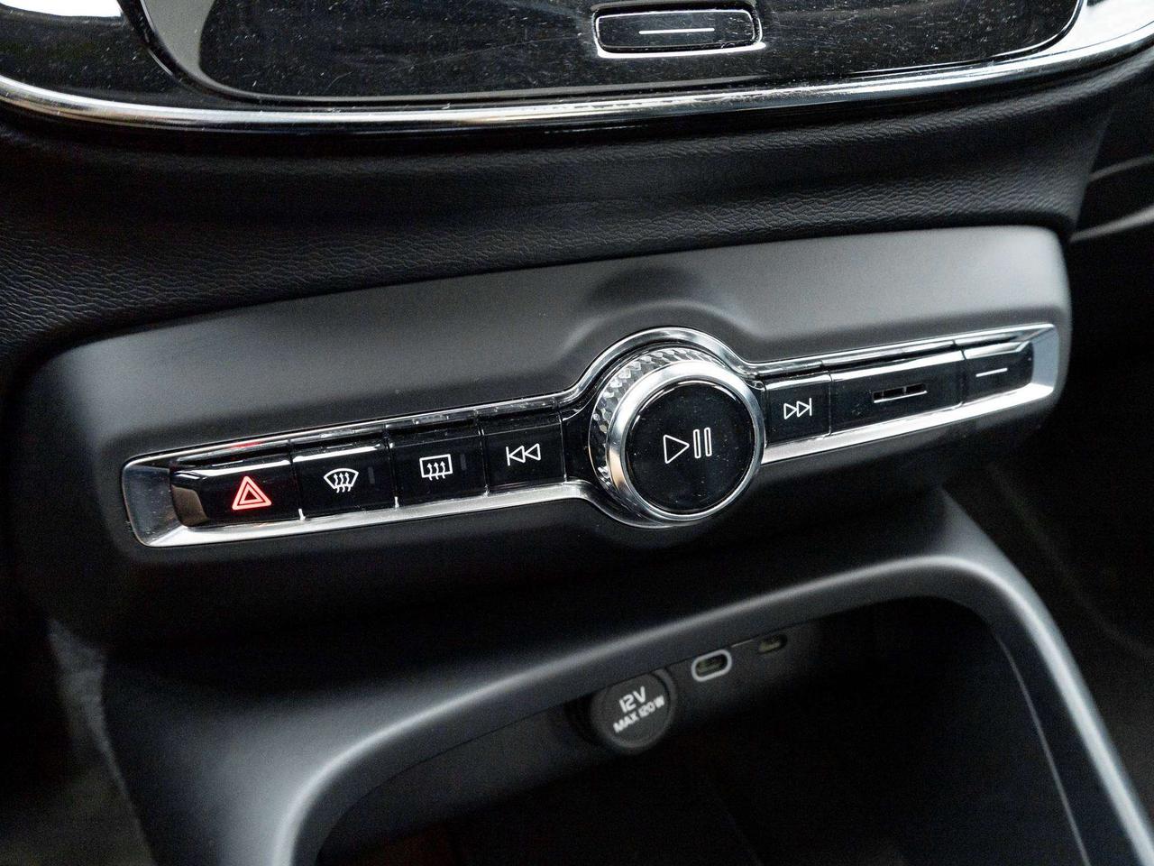 2023 Volvo XC40 PLUS^Trade In^Harman Kardon^Polestar^Rate fr2.99%* Photo