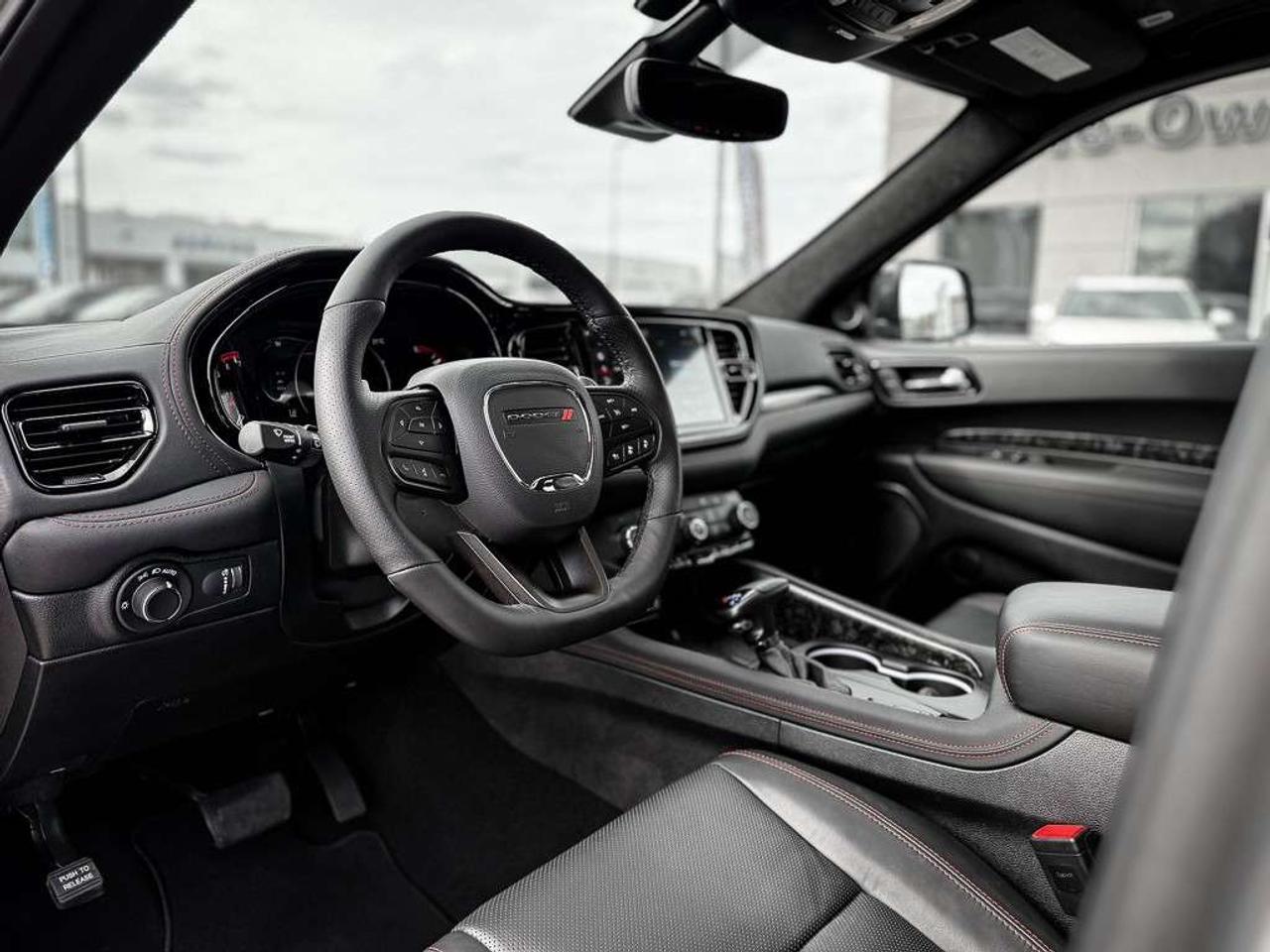 2026 Dodge Durango GT HEMI V8   PREMIUM   BLACKTOP   HARMAN/KARDON AUDIO   VENTILATED SEATS   TRAILER BRAKE Photo