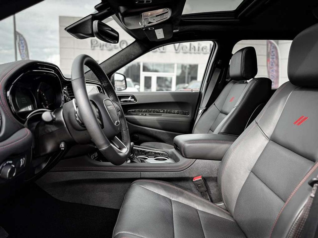 2026 Dodge Durango GT HEMI V8   PREMIUM   BLACKTOP   HARMAN/KARDON AUDIO   VENTILATED SEATS   TRAILER BRAKE Photo