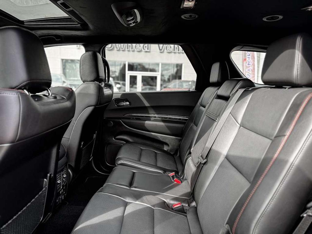 2026 Dodge Durango GT HEMI V8   PREMIUM   BLACKTOP   HARMAN/KARDON AUDIO   VENTILATED SEATS   TRAILER BRAKE Photo