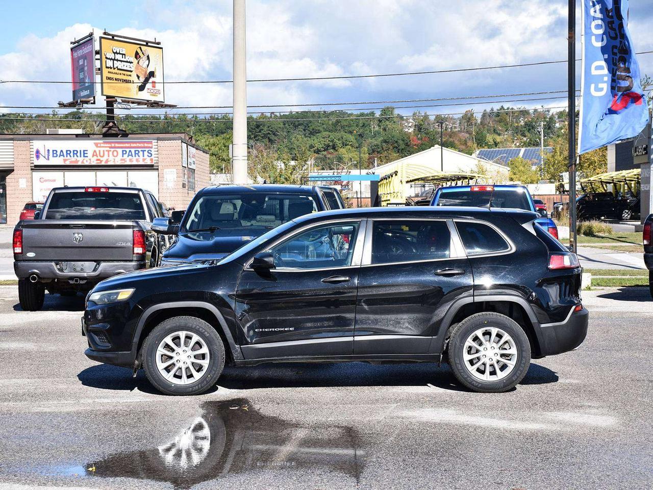 2021 Jeep Cherokee Sport 4x4 ~Heated Seats + Wheel ~Carplay ~Camera Photo